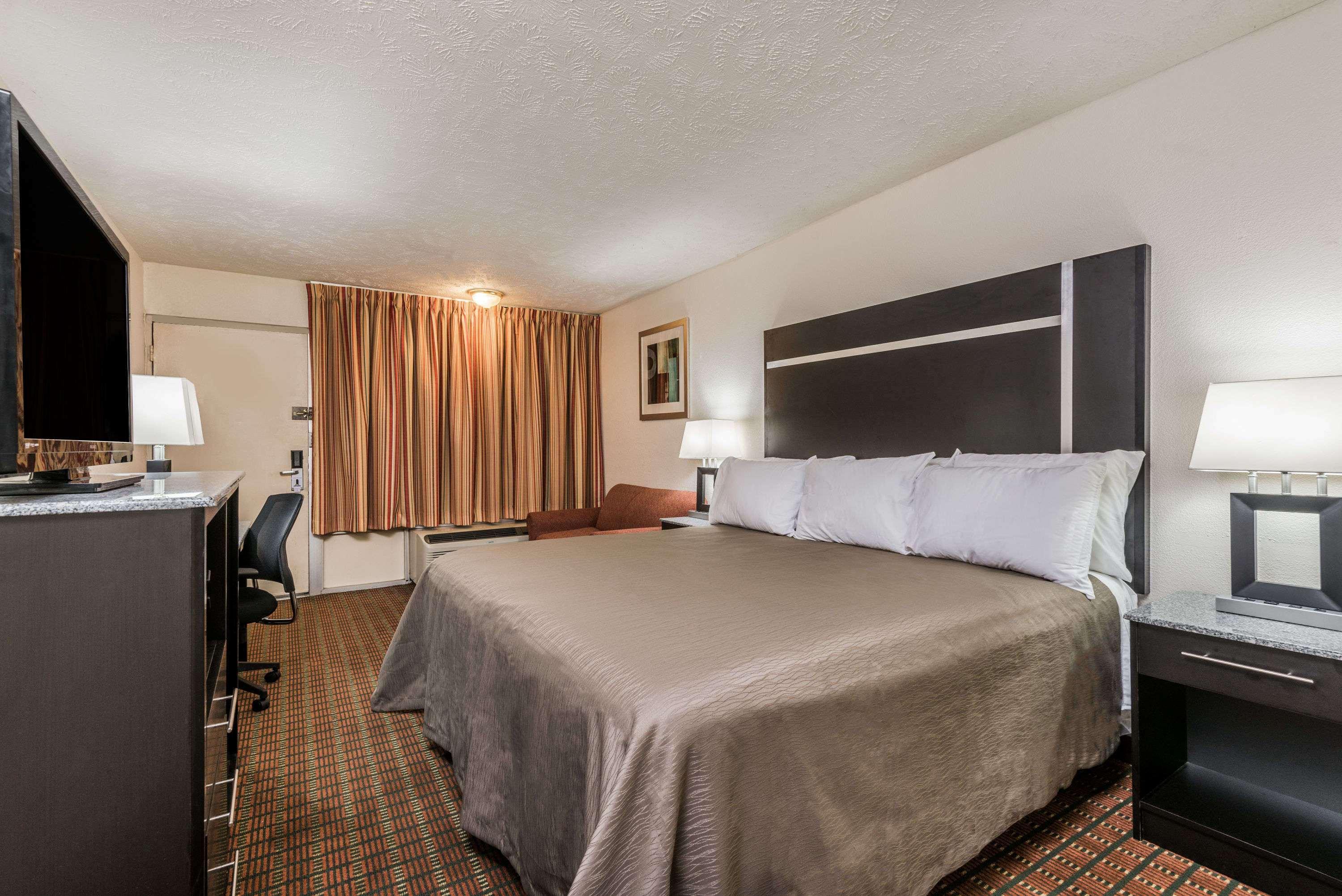 Ramada By Wyndham Lumberton Otel Dış mekan fotoğraf