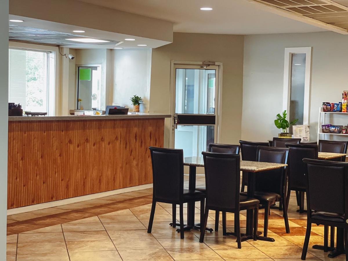 Ramada By Wyndham Lumberton Otel Dış mekan fotoğraf